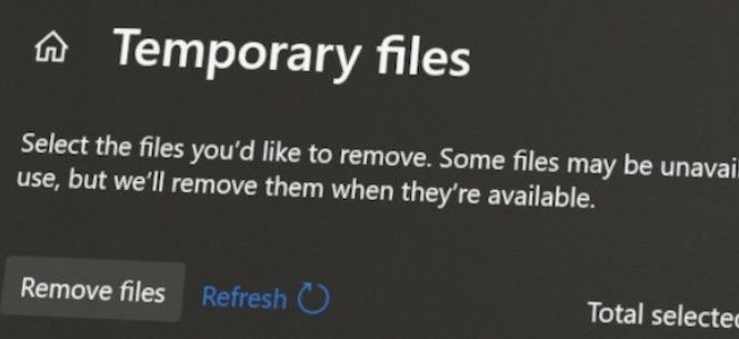 Remove temporary files of HoloLens